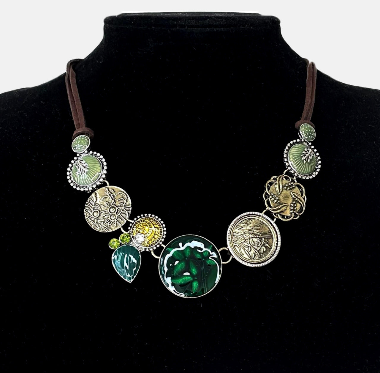 Forest Adventure Pendant Vintage Necklace