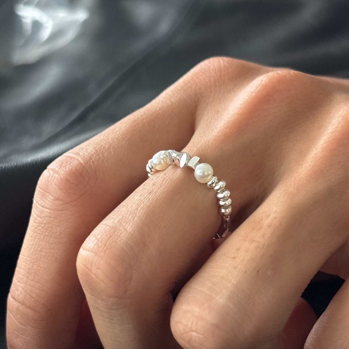 Gleaming Shards Elastic Ring
