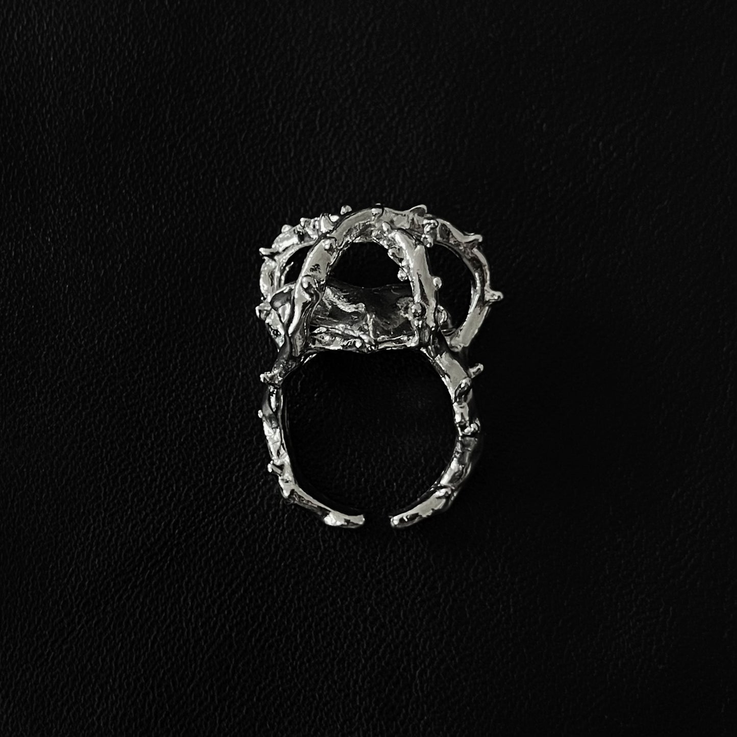 Thornheart Silver Ring