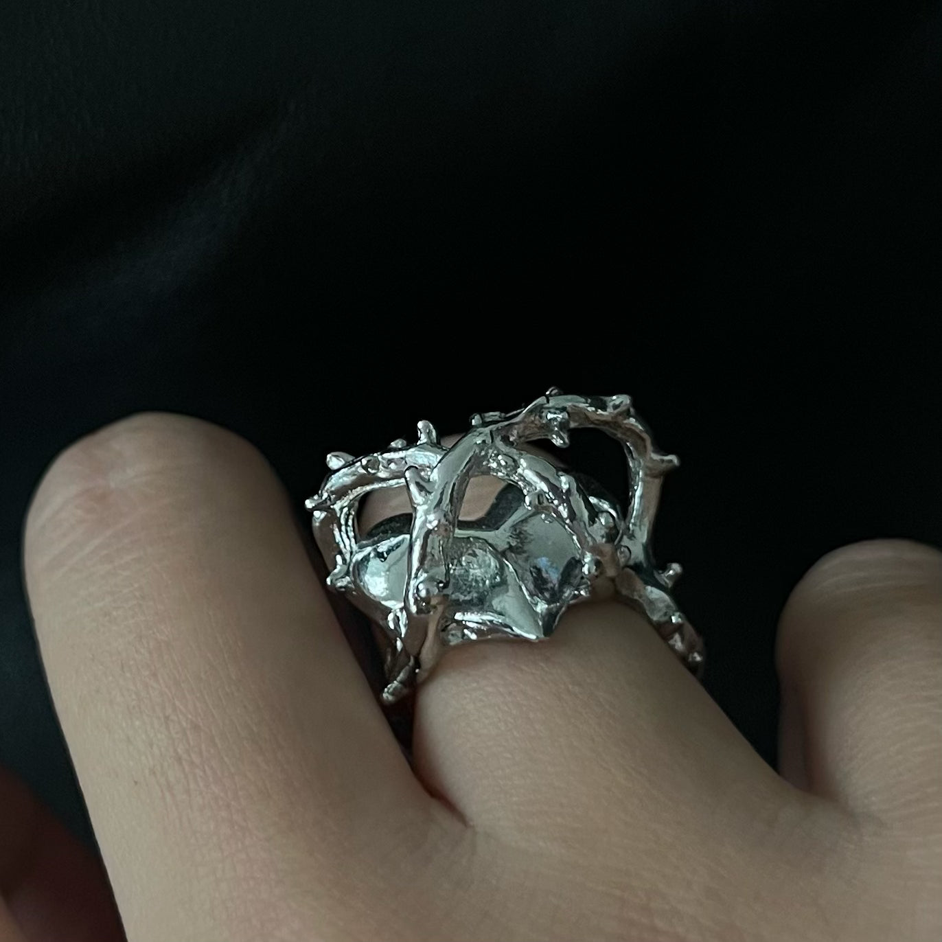 Thornheart Silver Ring