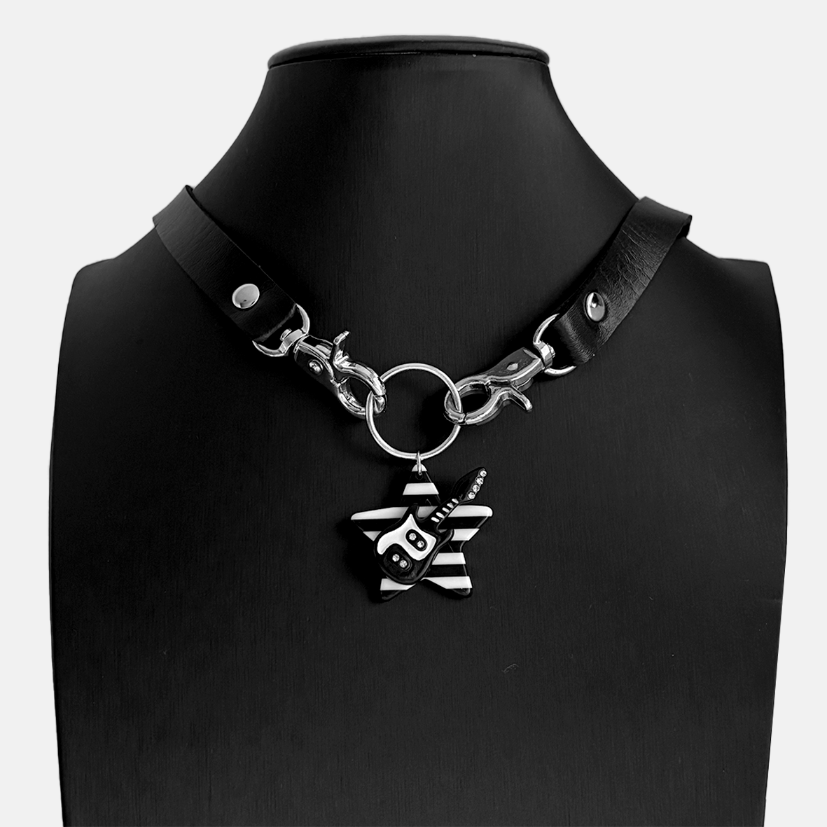 Rock Star black and white leather chocker