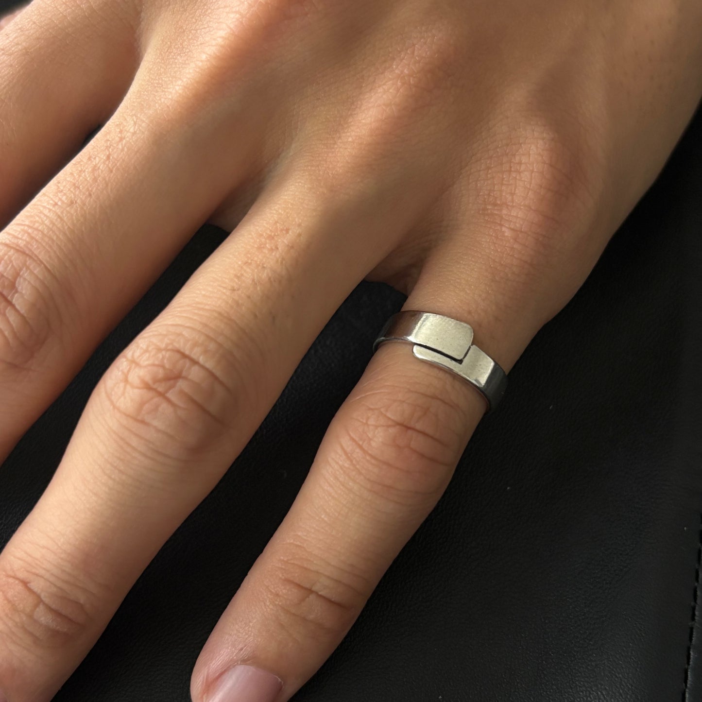 Geo Clasp Silver Ring