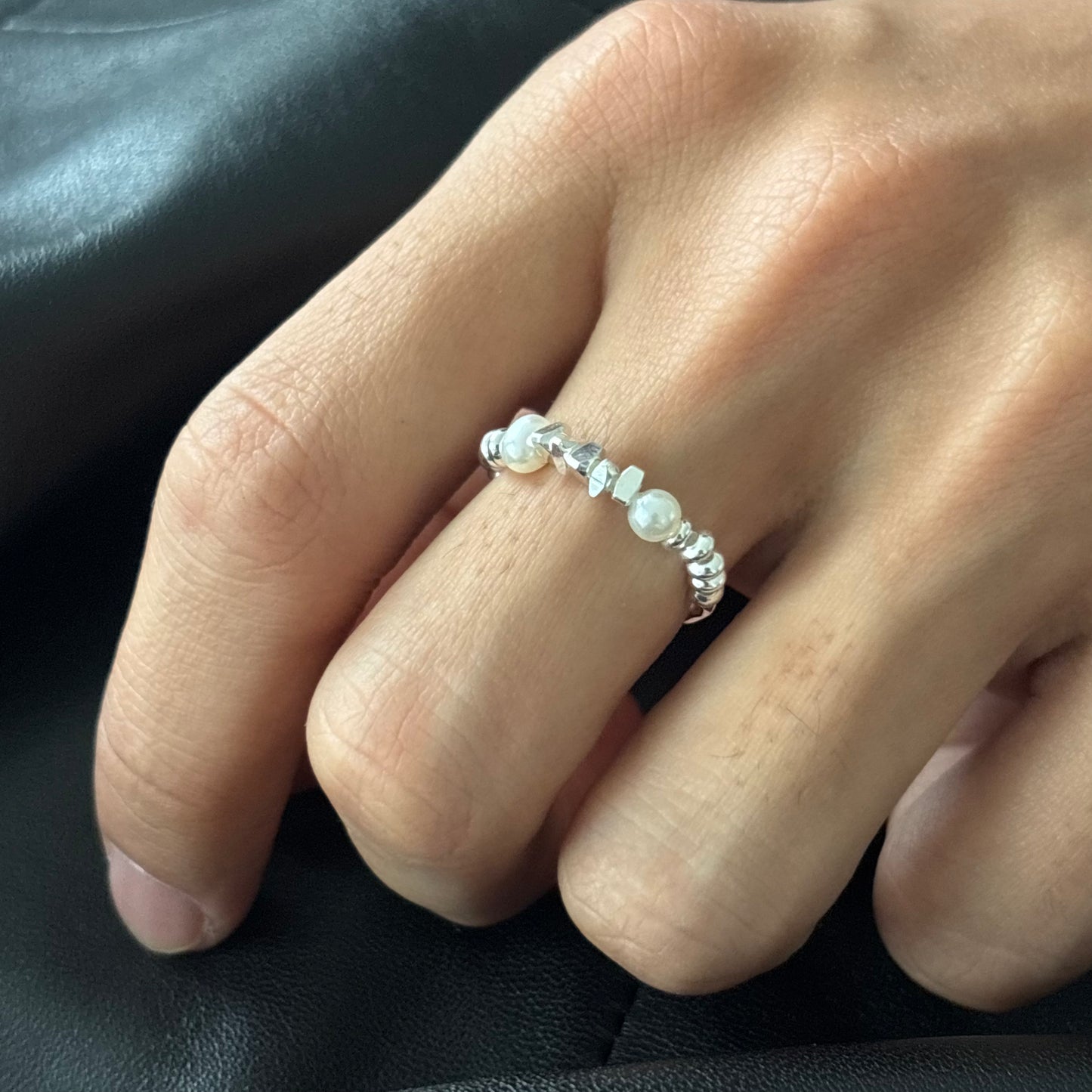 Gleaming Shards Elastic Ring