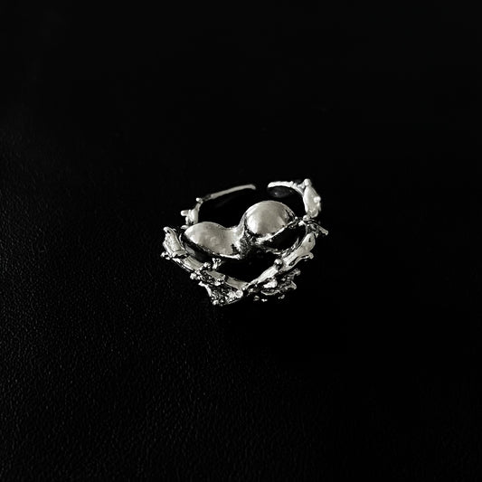 Thornheart Silver Ring