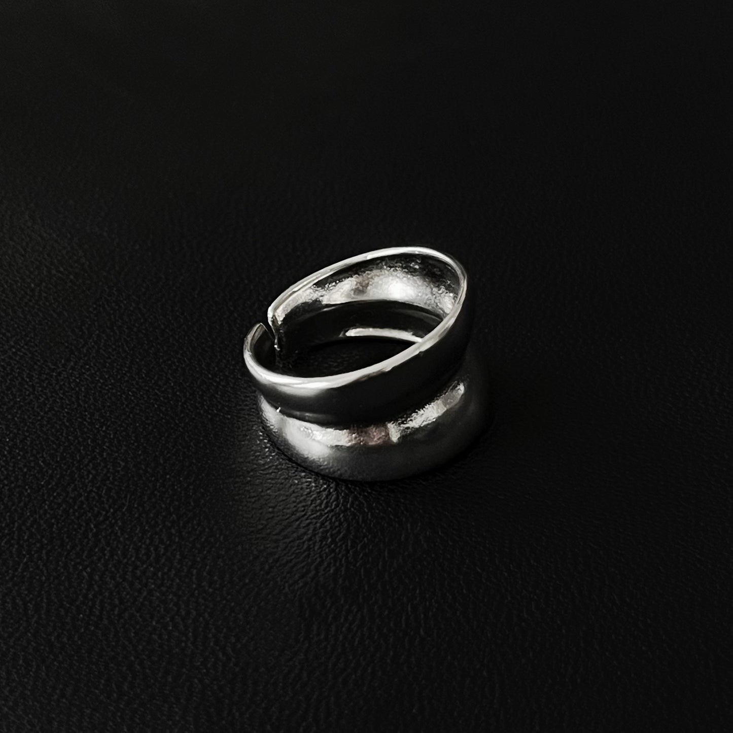 Silent Harmony Ring