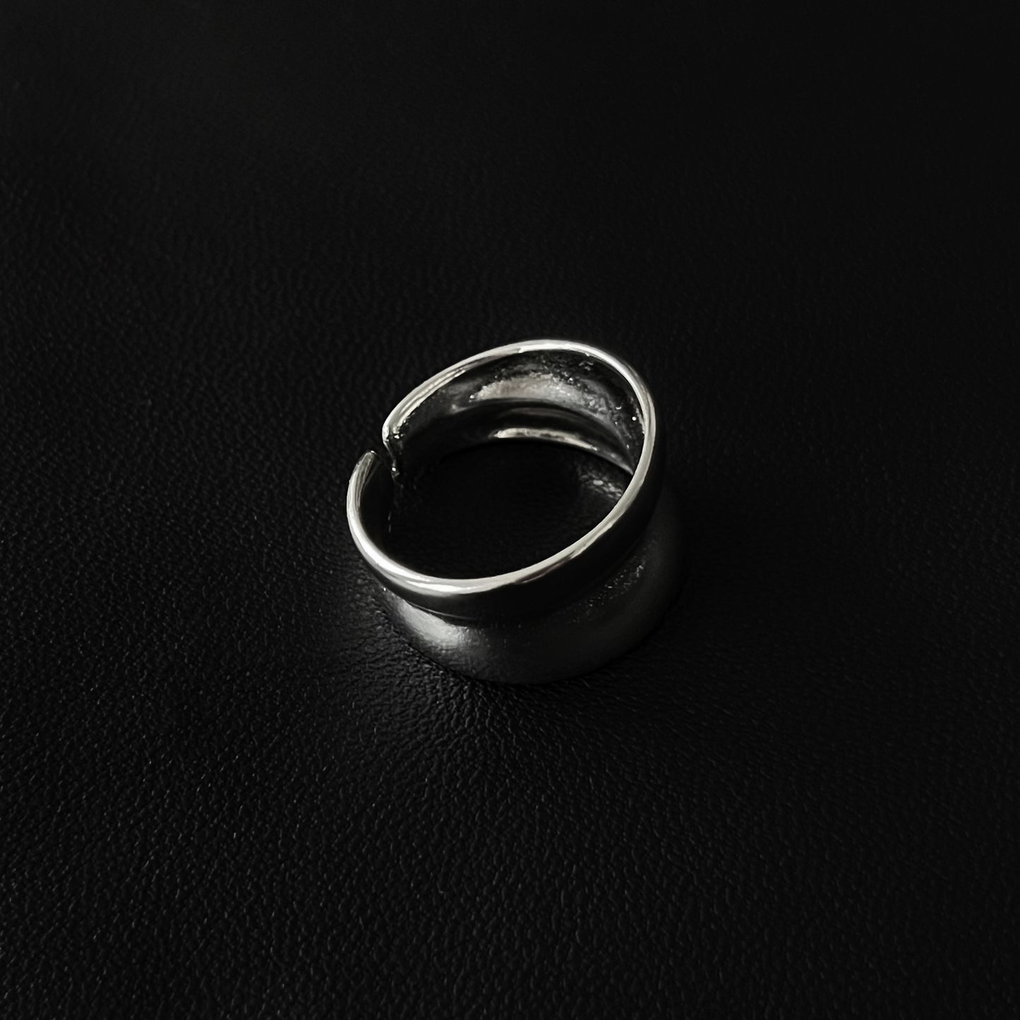 Silent Harmony Ring