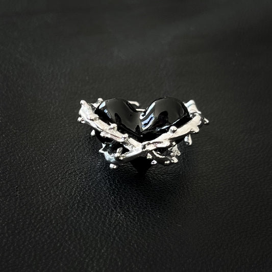 Blackthorn Heart Ring