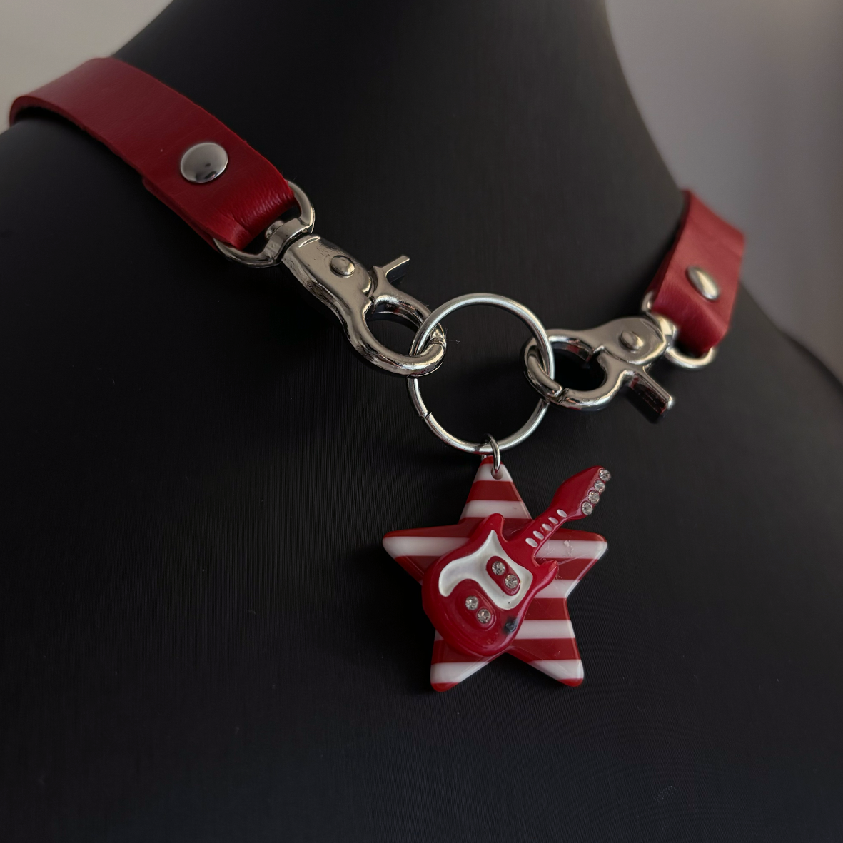 Rock Star red leather chocker