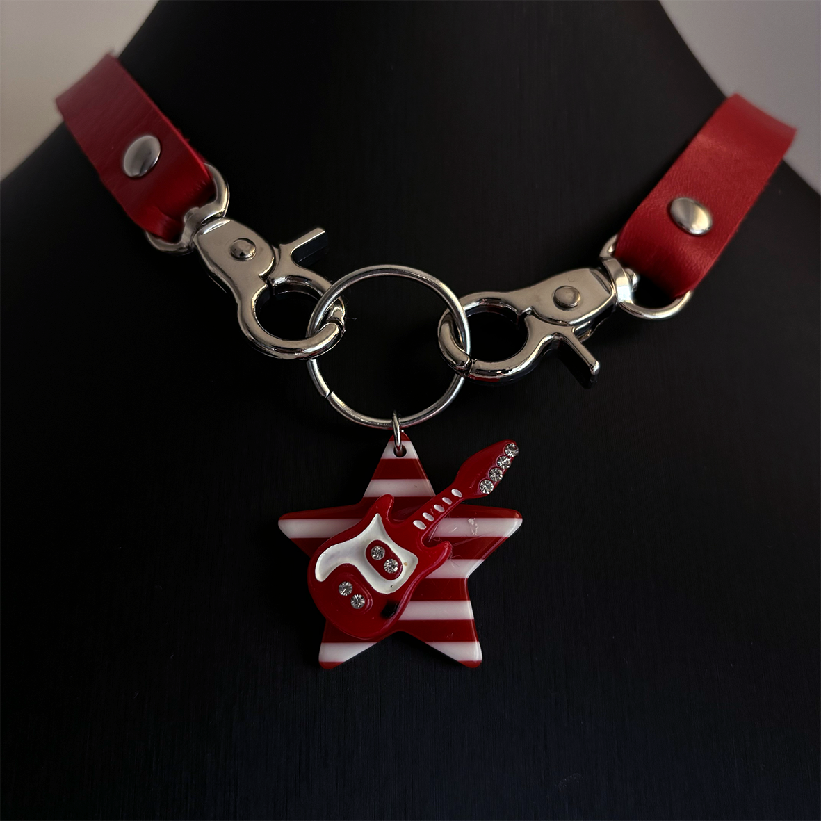 Rock Star red leather chocker