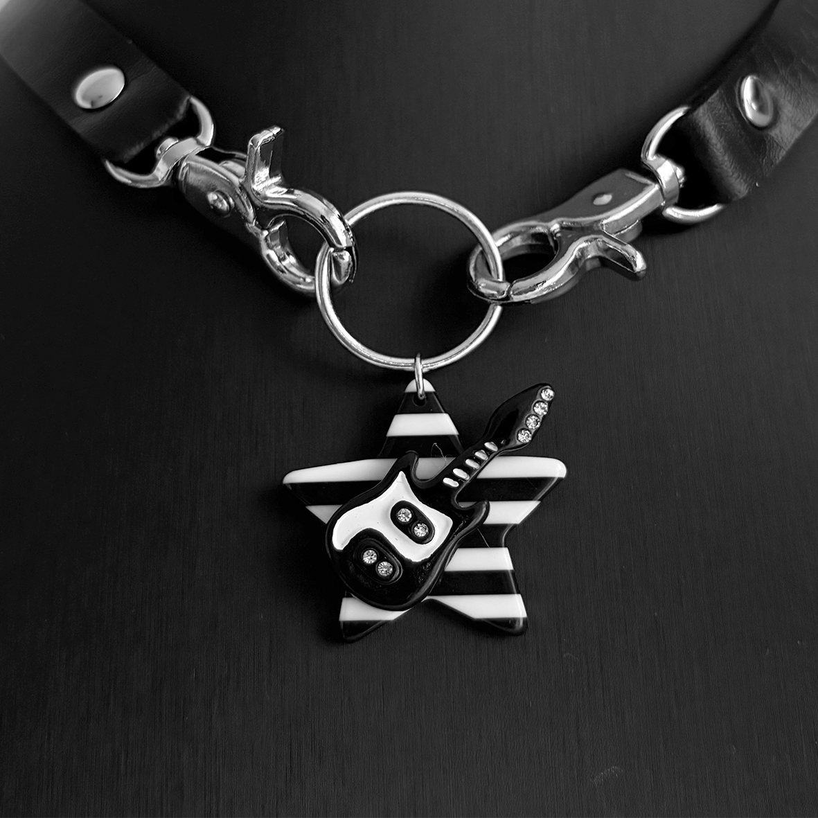 Rock Star black and white leather chocker